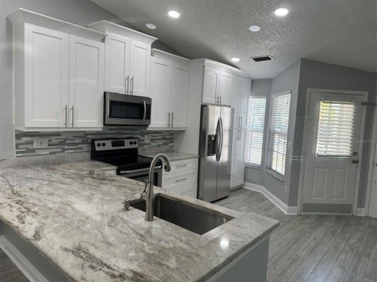 VILLAS OF BEACON GROVES - Residential Lease