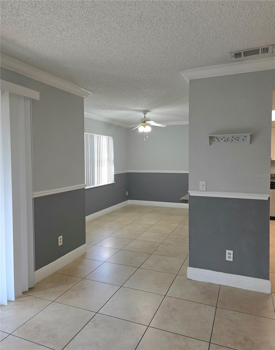 HAWTHORNE VLG CONDO - Residential
