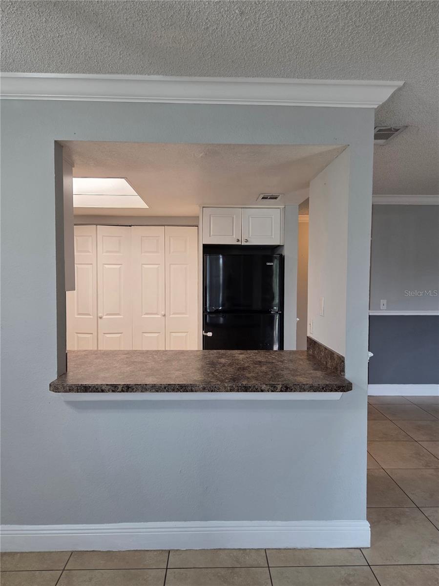 HAWTHORNE VLG CONDO - Residential