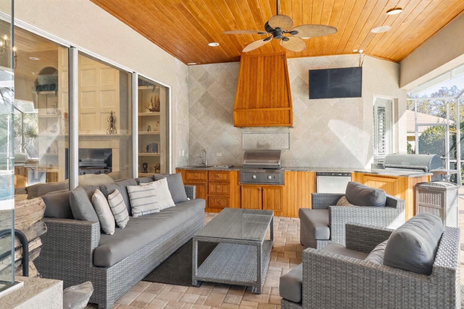 FISHHAWK RANCH PH 2 PARCELS - Residential