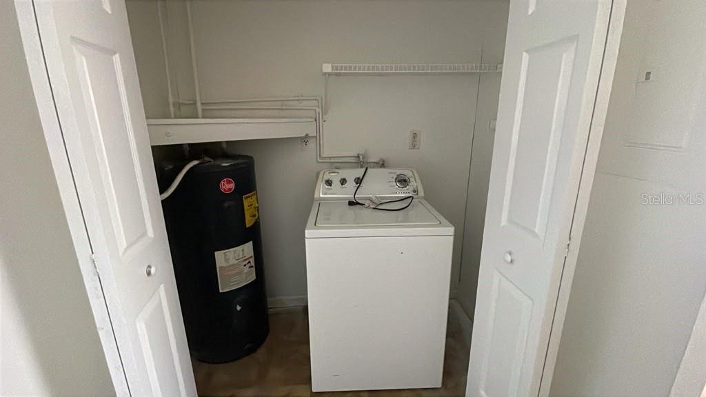 SABAL SQUARE ESTATES - Residential Lease