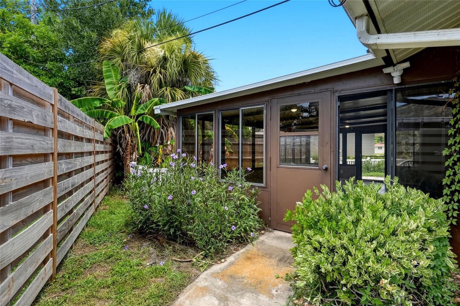 GULF GATE UNIT 6 - Residential