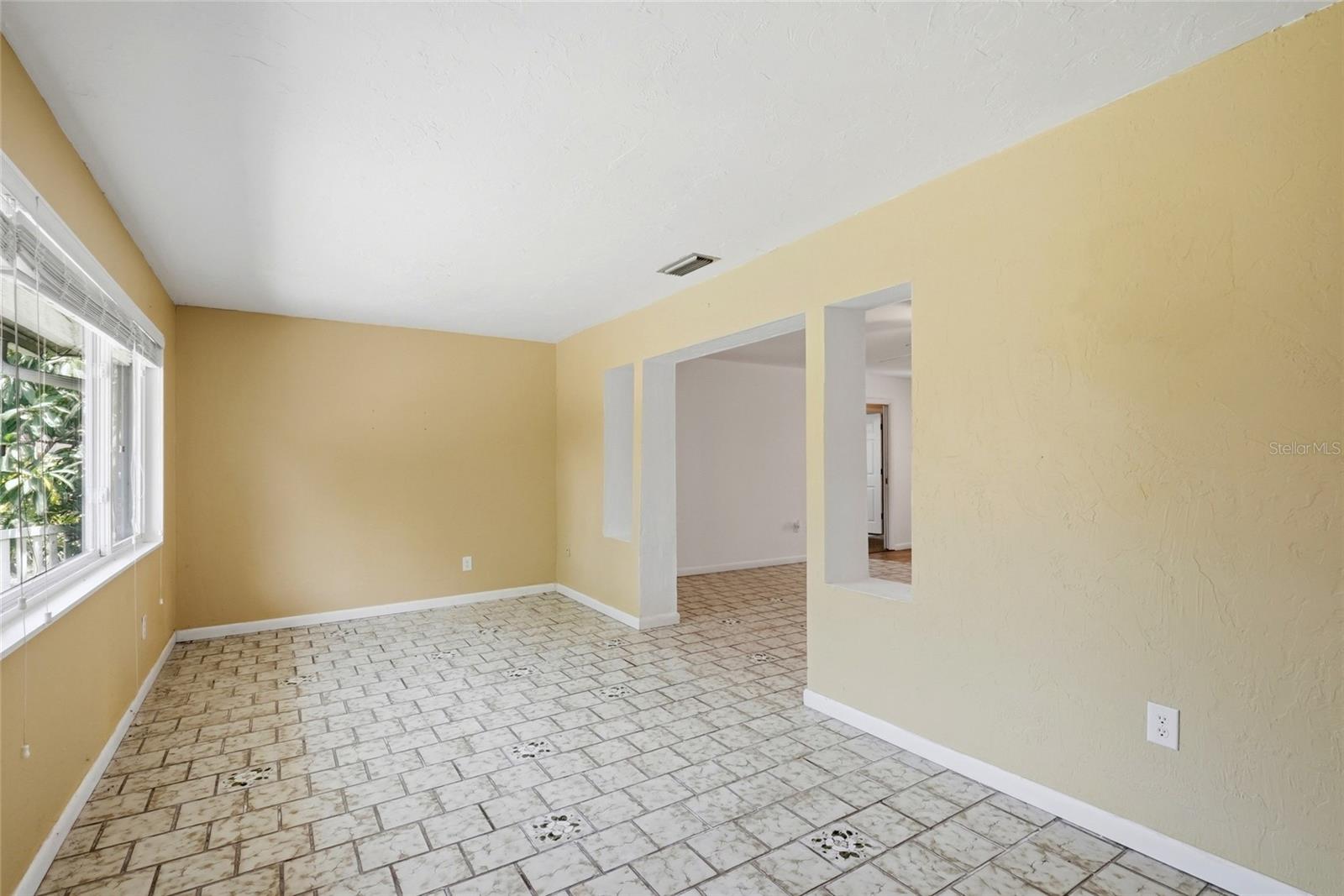 GULF GATE UNIT 6 - Residential