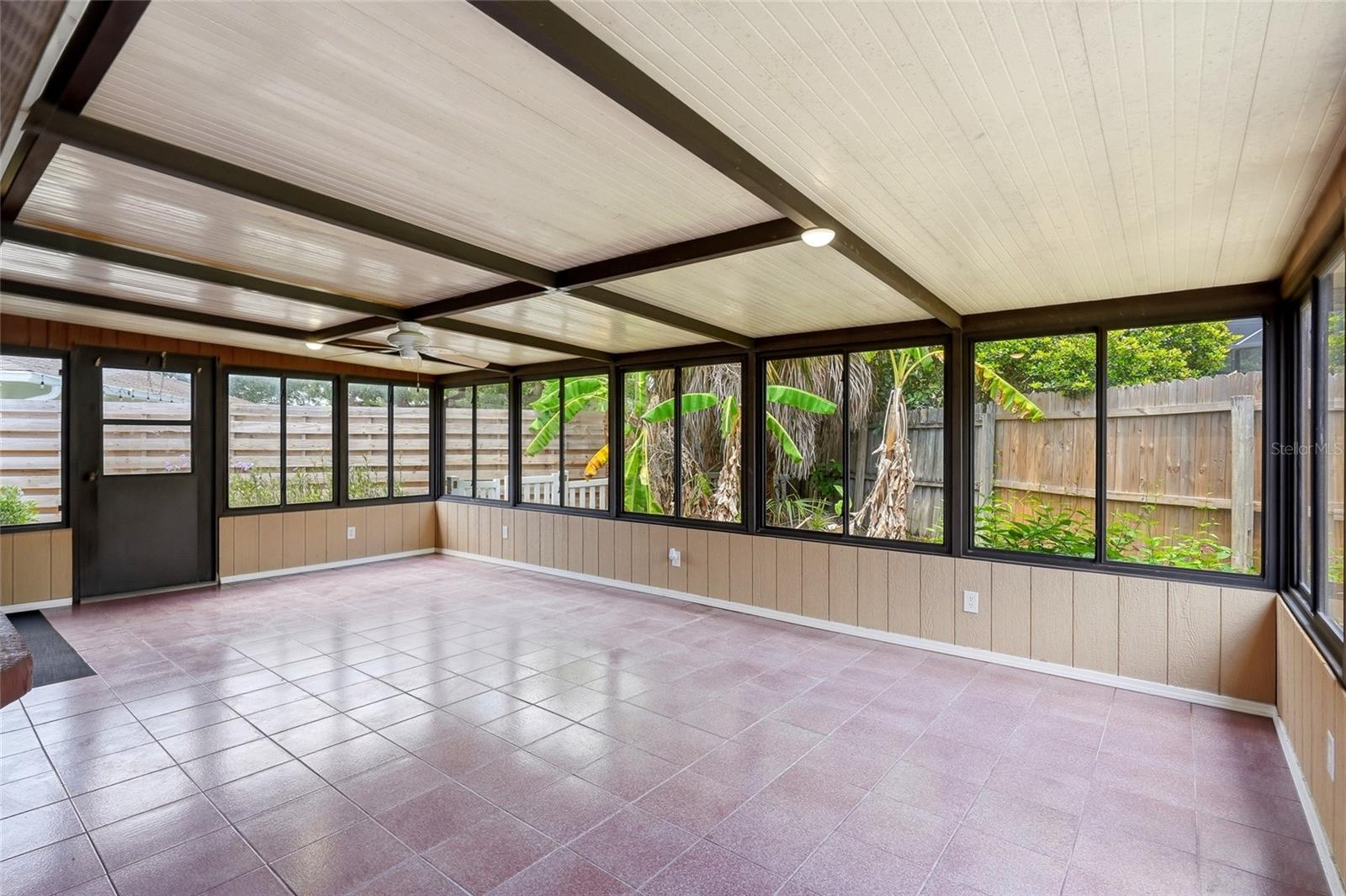 GULF GATE UNIT 6 - Residential