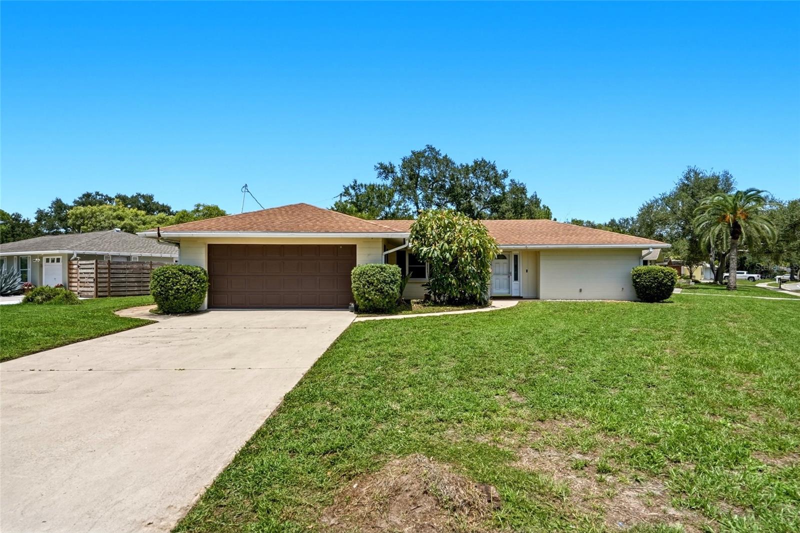 GULF GATE UNIT 6 - Residential