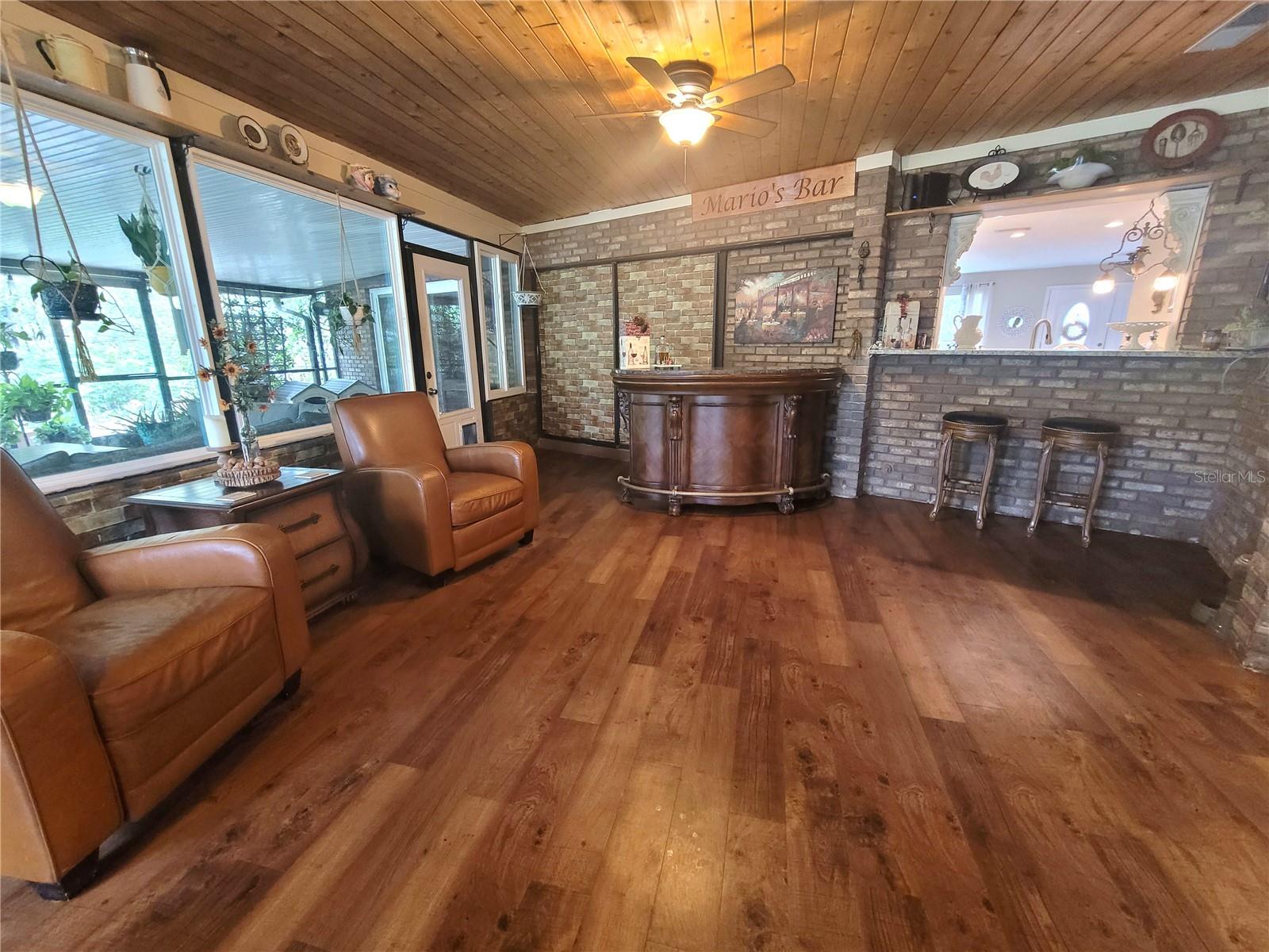 INDIAN HILLS - Residential