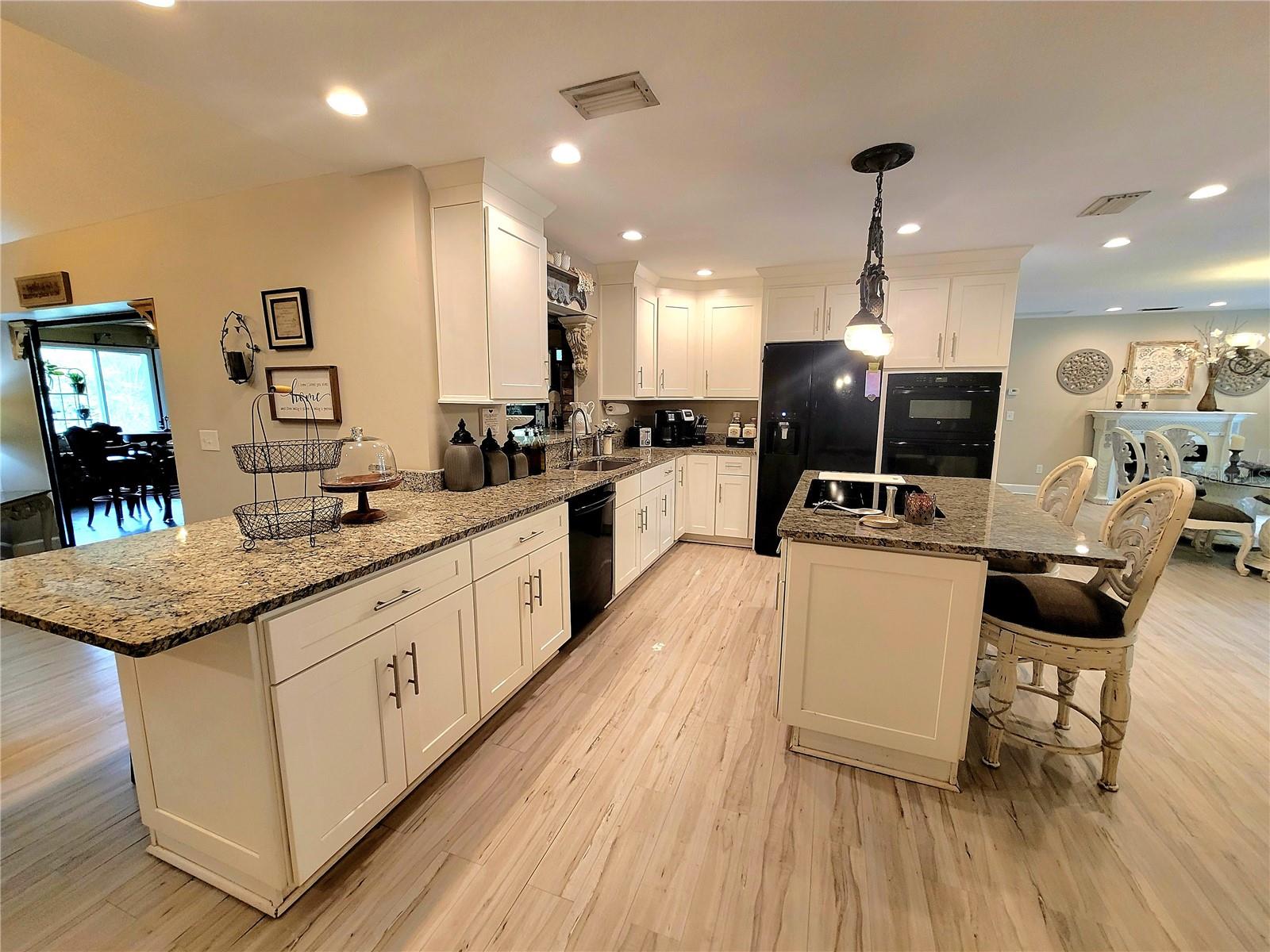 INDIAN HILLS - Residential