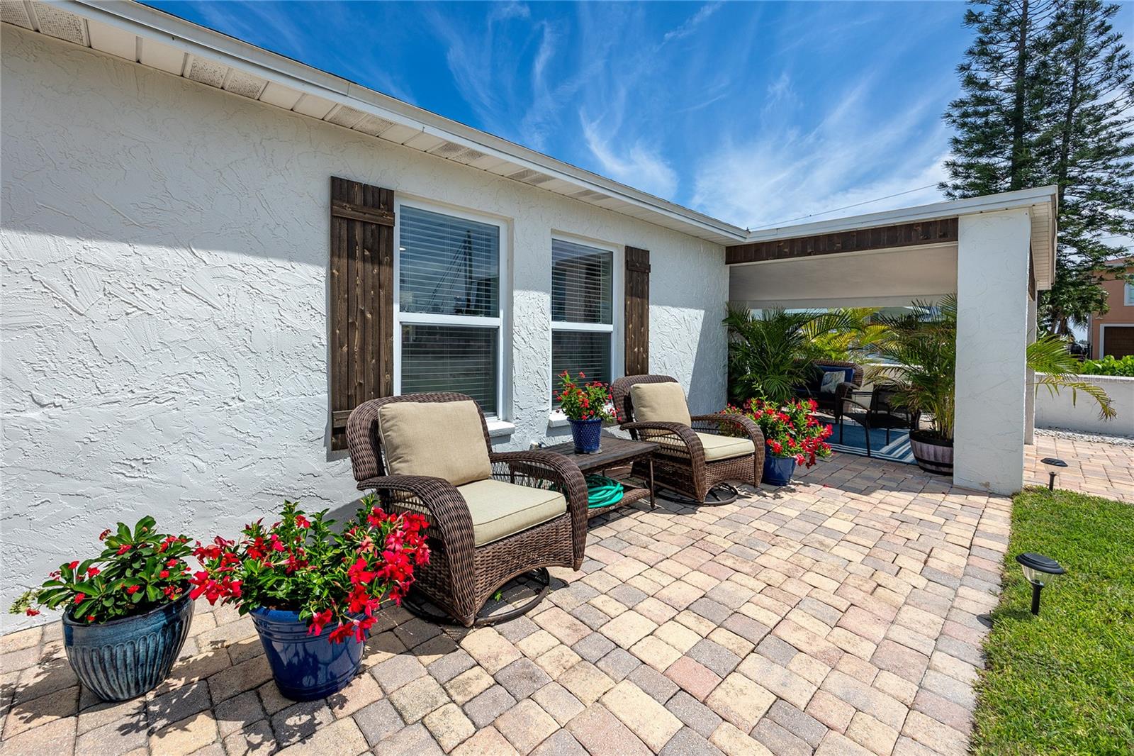 MADEIRA MANOR - Residential