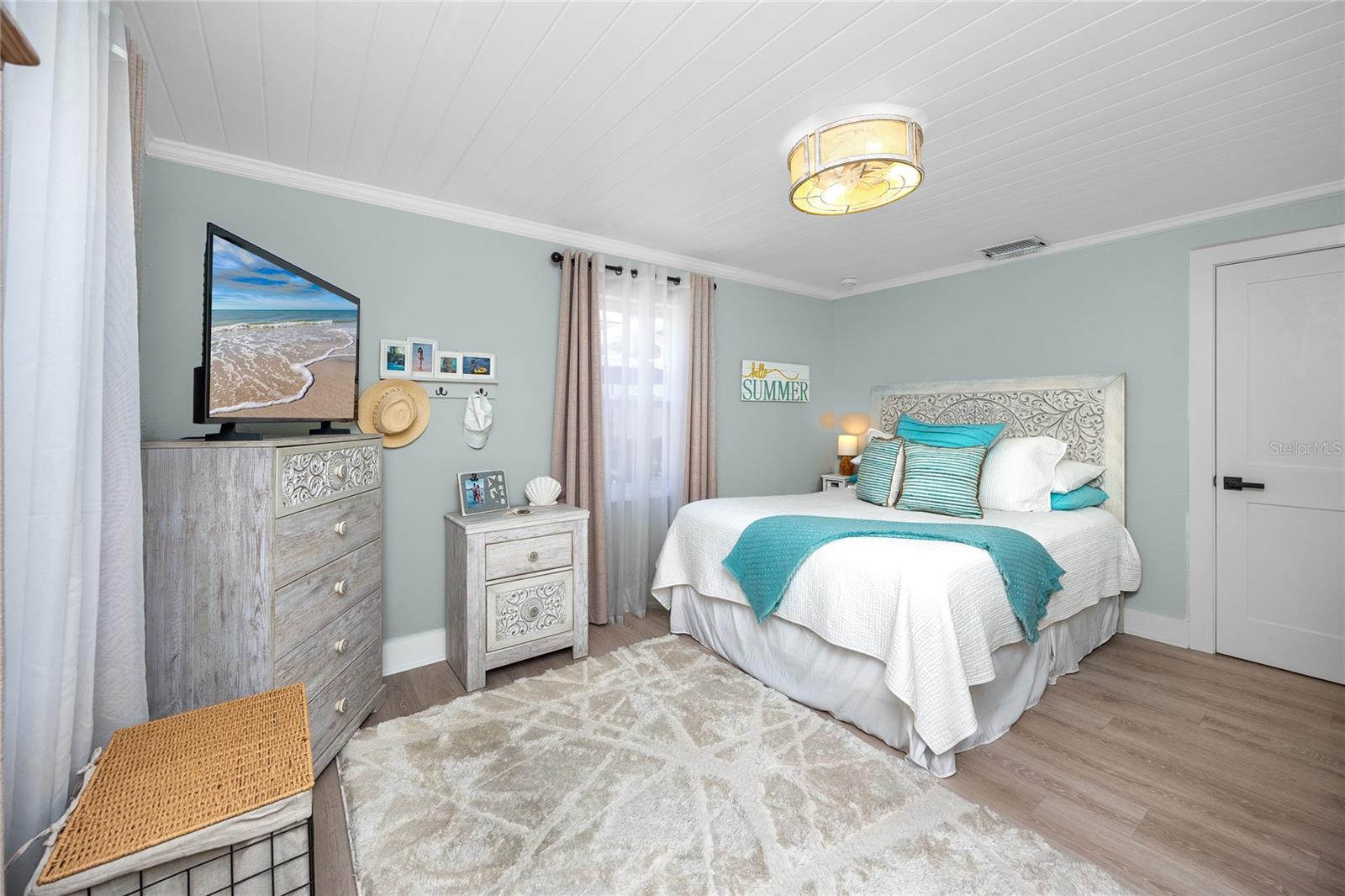 MADEIRA MANOR - Residential