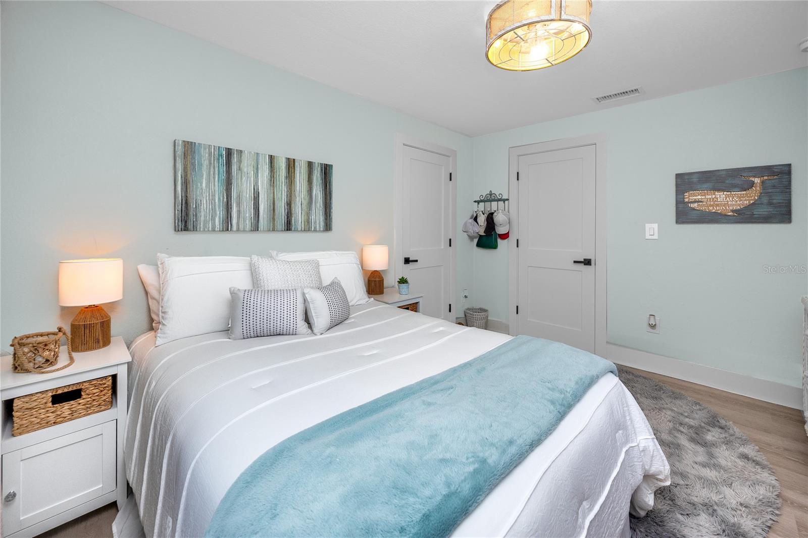 MADEIRA MANOR - Residential