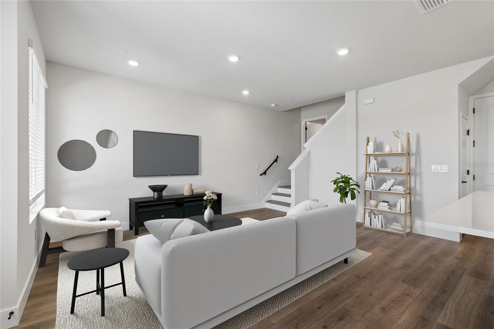 EMERALD LANDING AT WATERSIDE - Residential