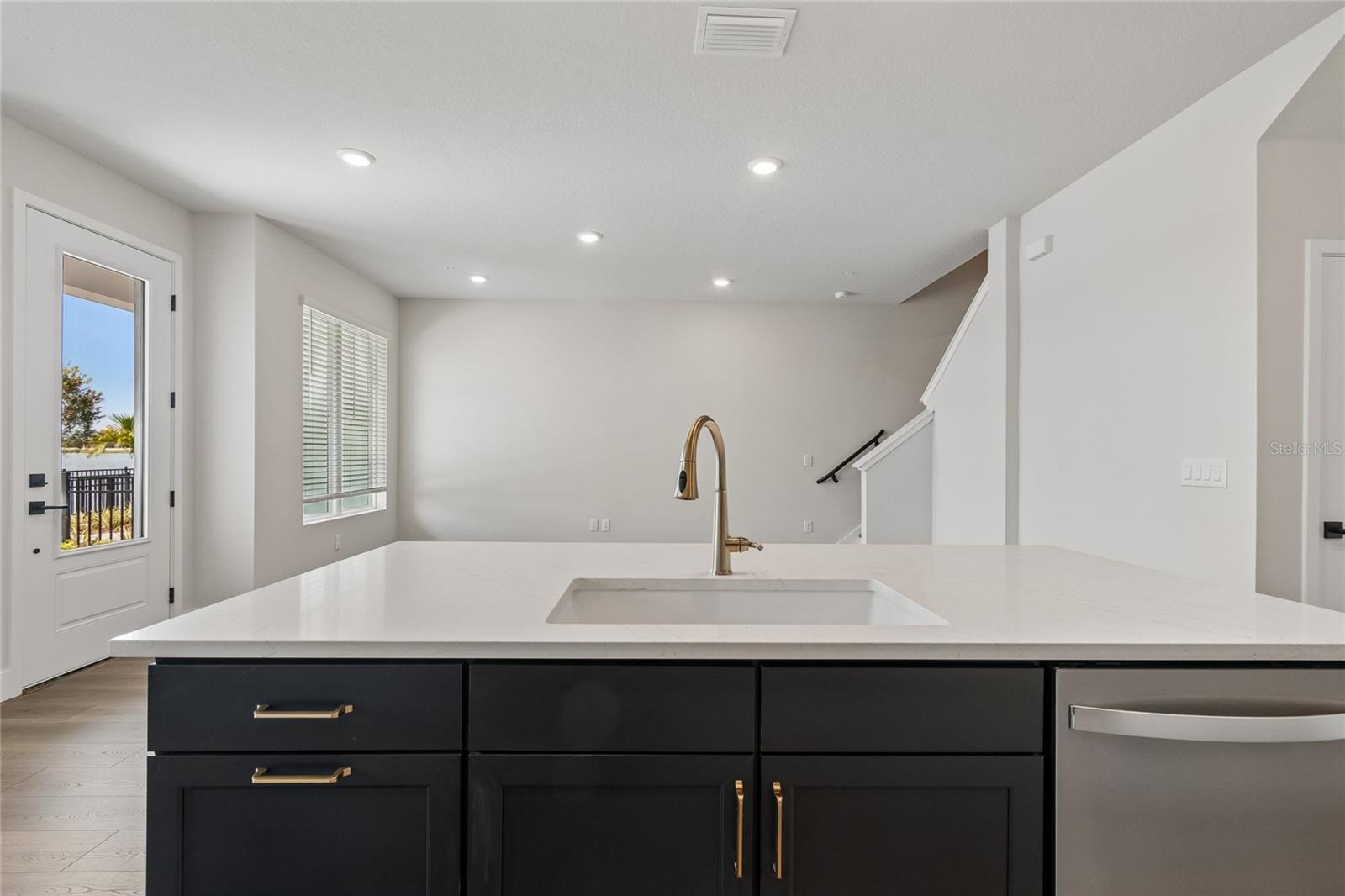 EMERALD LANDING AT WATERSIDE - Residential