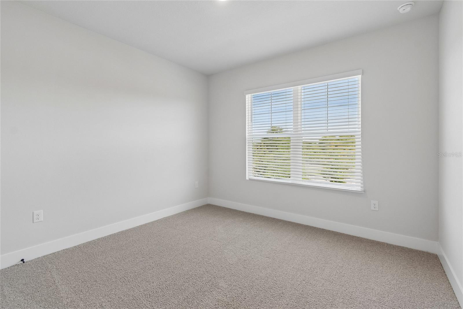 EMERALD LANDING AT WATERSIDE - Residential