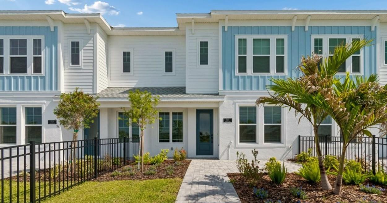 EMERALD LANDING AT WATERSIDE - Residential