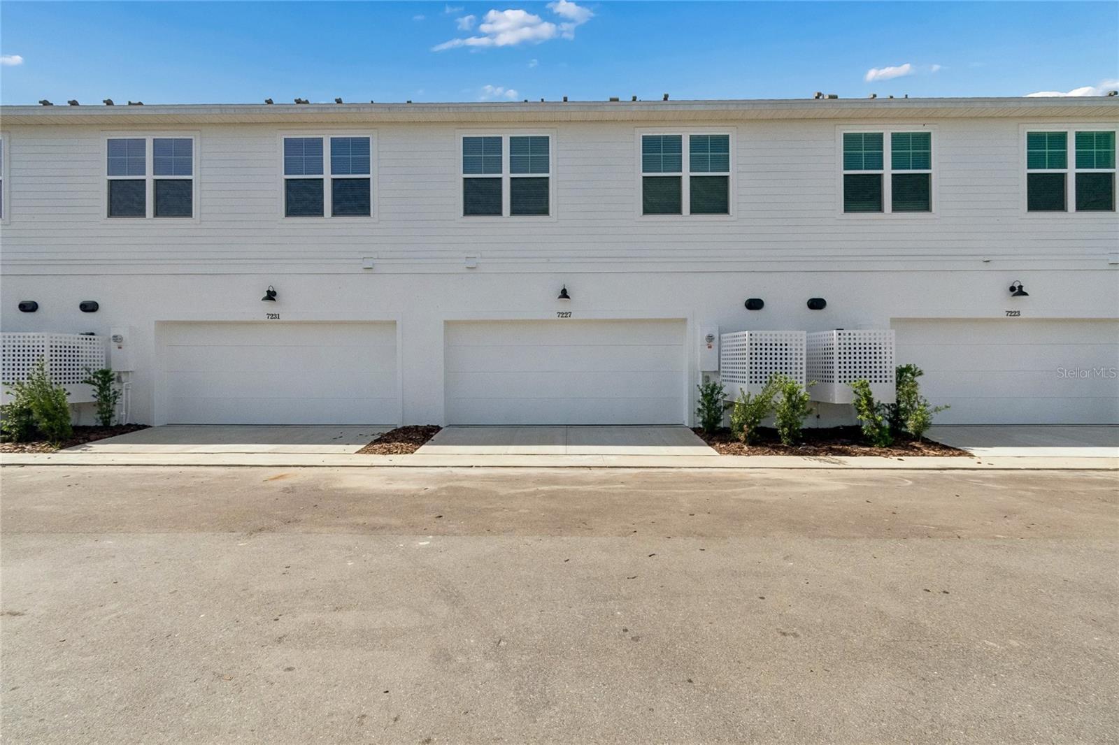 EMERALD LANDING AT WATERSIDE - Residential