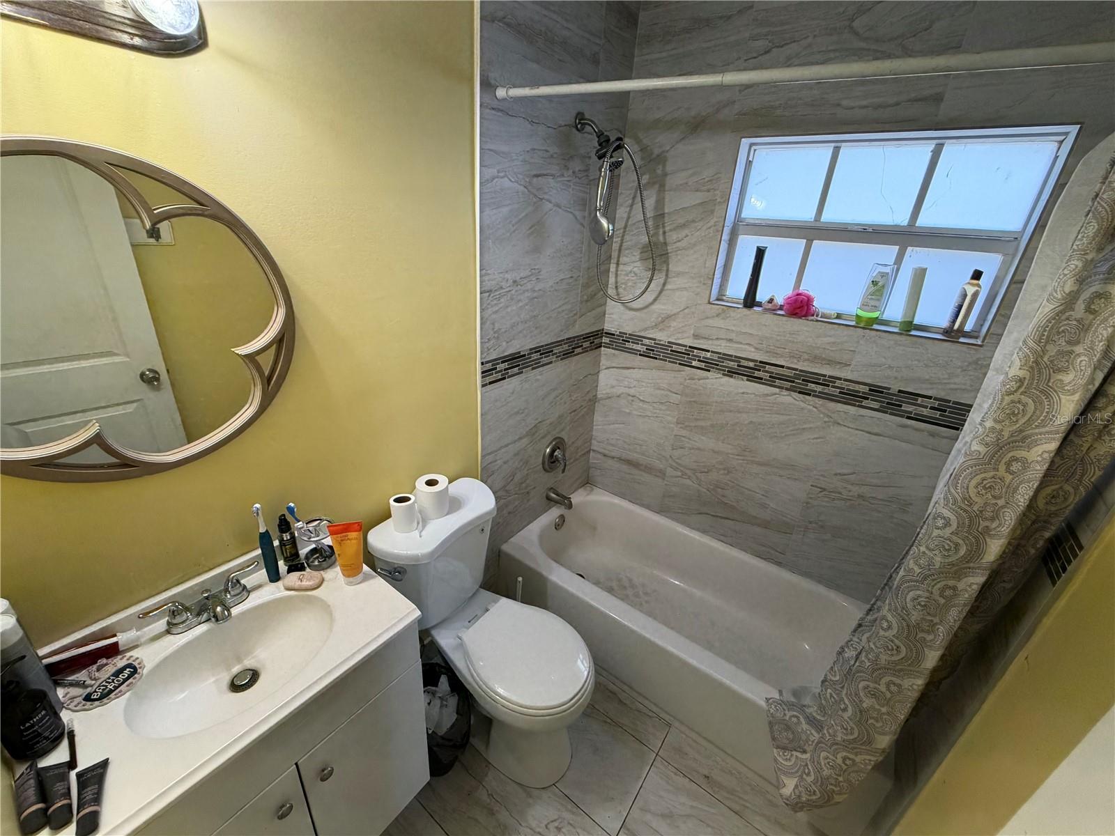GUAVA GROVE ESTATES 1ST ADD - Residential