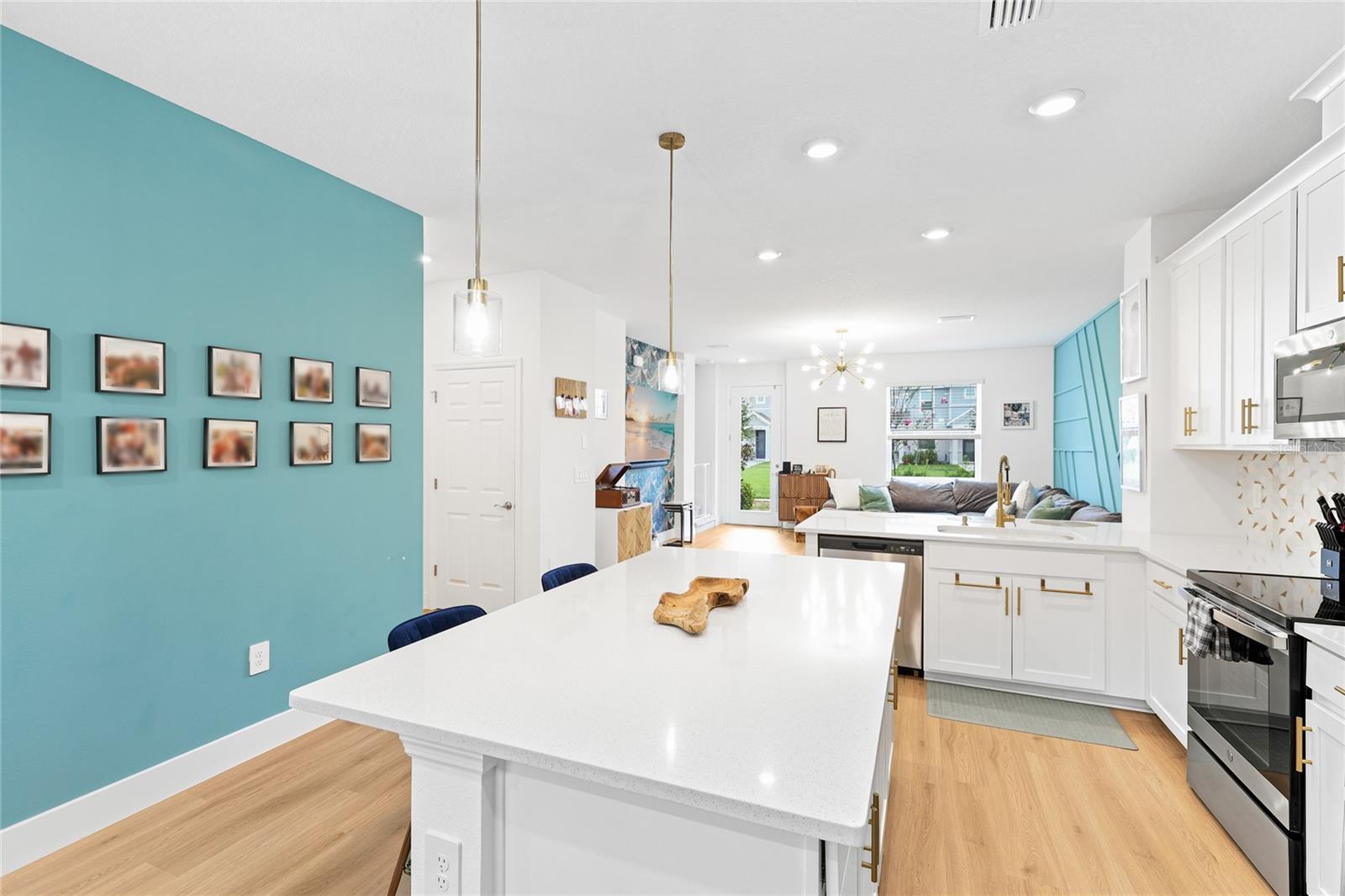 NAUTIQUE/WATERSIDE - Residential Lease