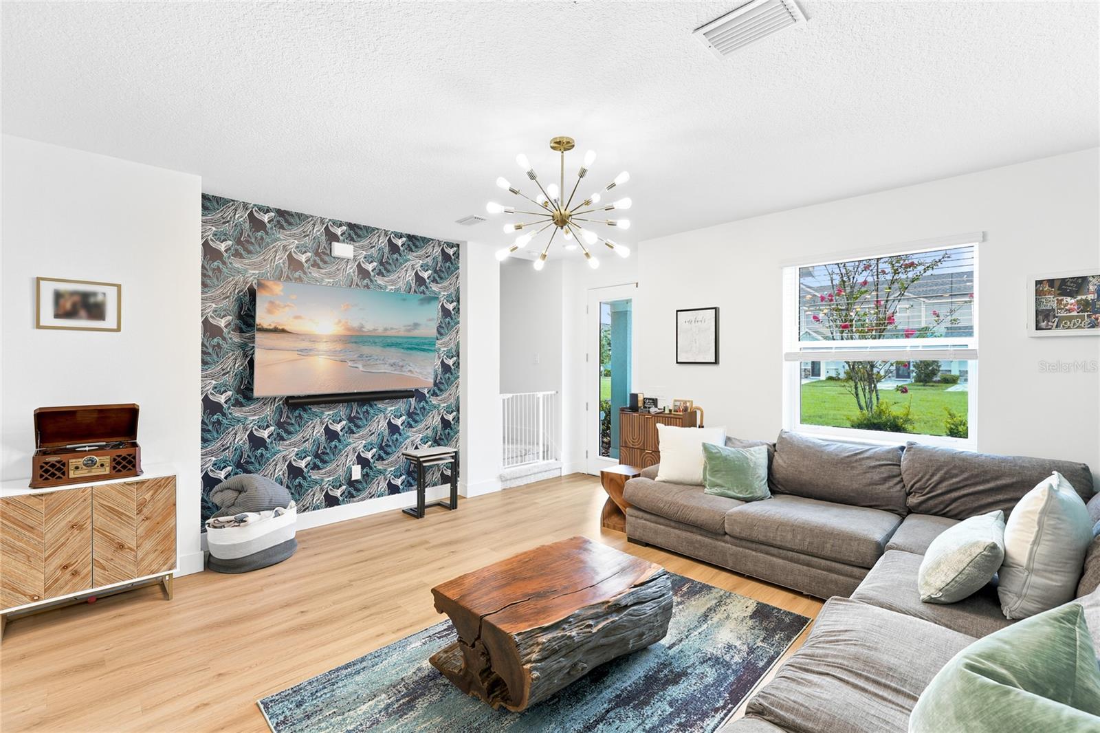 NAUTIQUE/WATERSIDE - Residential Lease