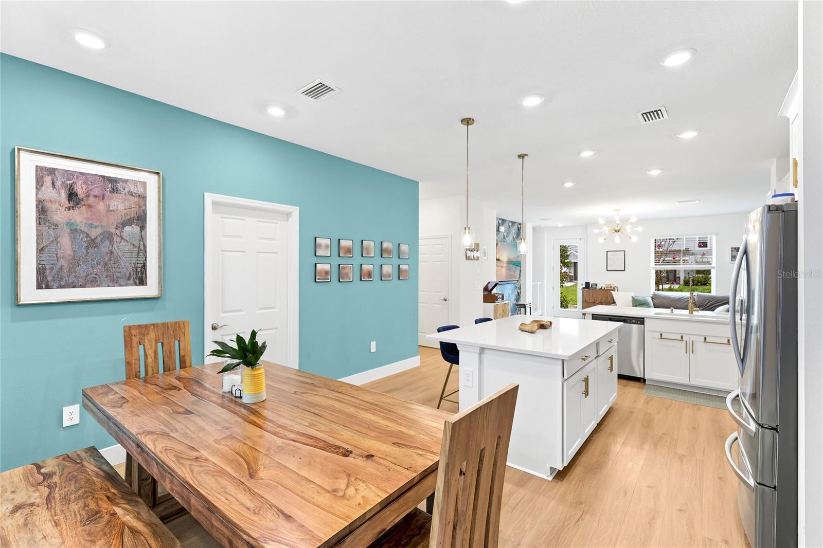 NAUTIQUE/WATERSIDE - Residential Lease