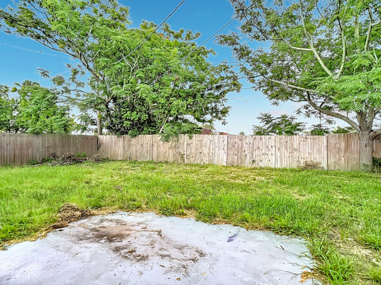 HOLIDAY GARDENS - Residential