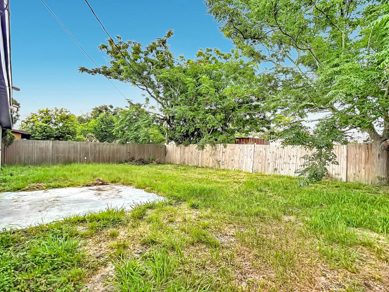 HOLIDAY GARDENS - Residential