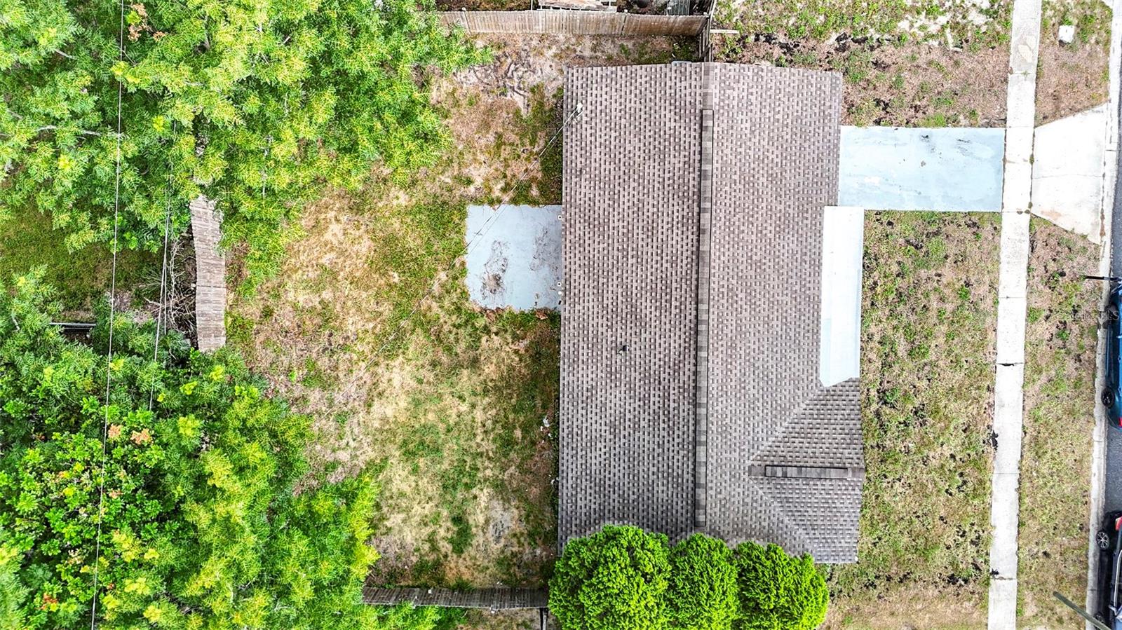 HOLIDAY GARDENS - Residential