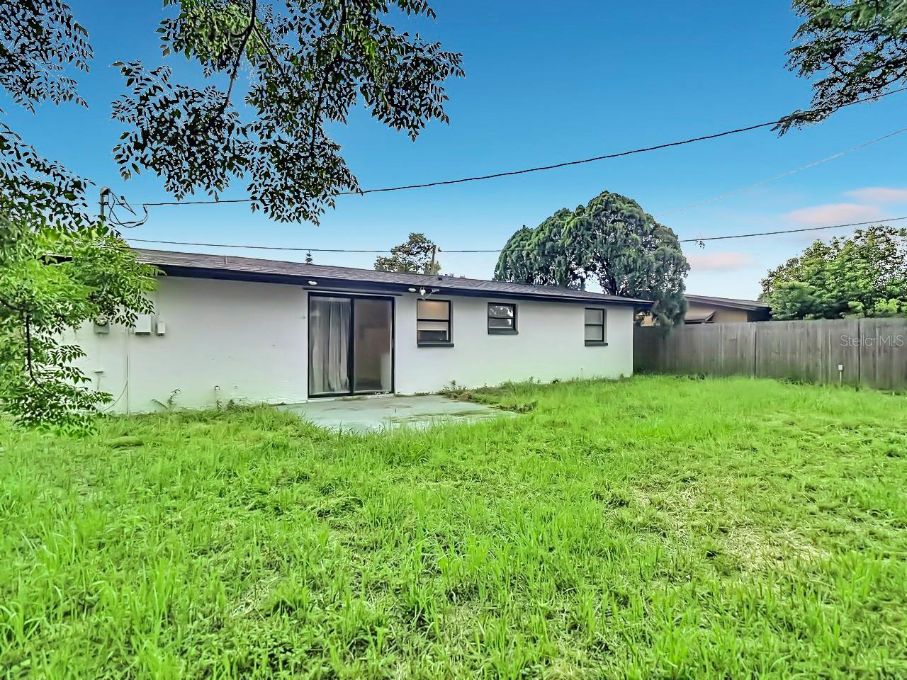 HOLIDAY GARDENS - Residential