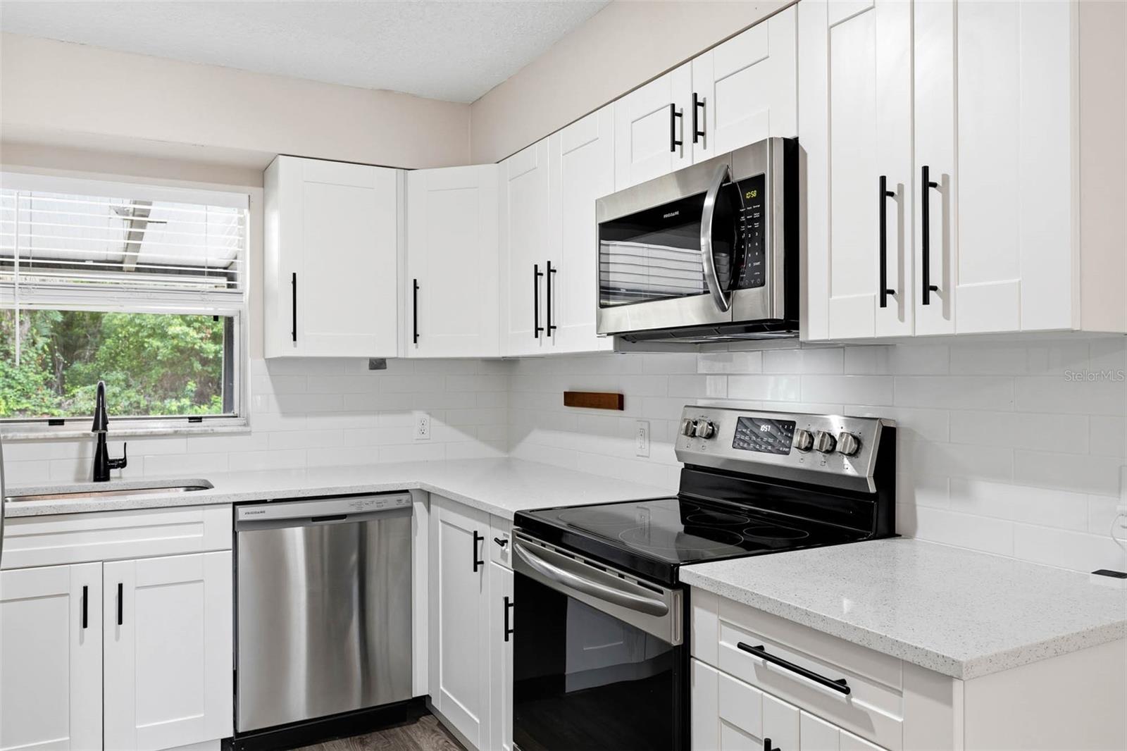 MAXIMO HEIGHTS - Residential
