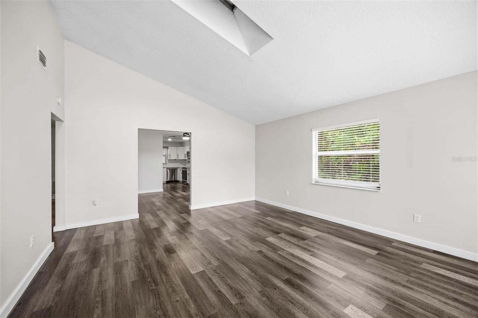MAXIMO HEIGHTS - Residential