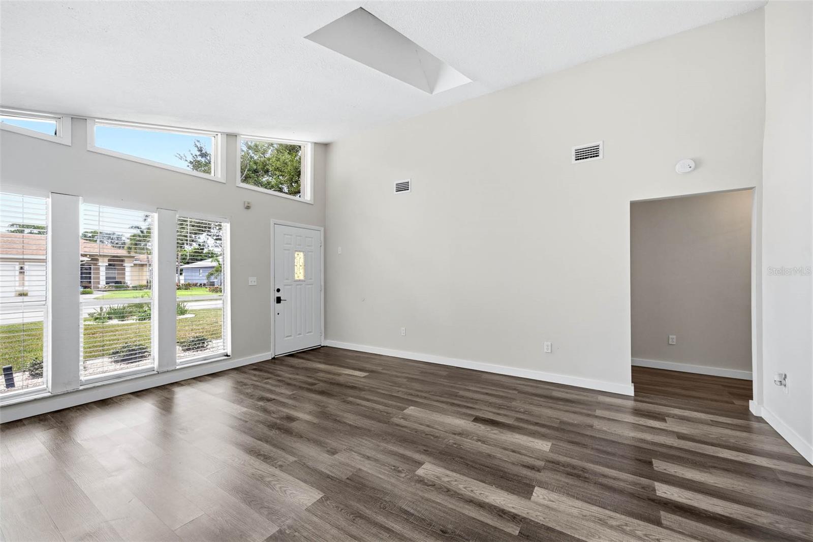 MAXIMO HEIGHTS - Residential