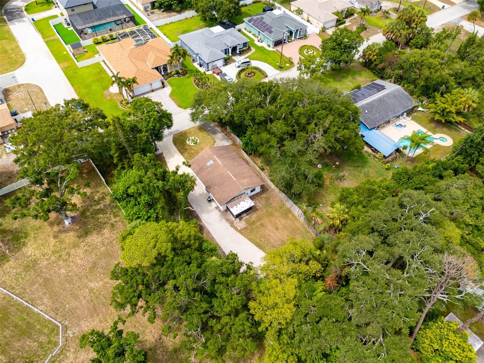 MAXIMO HEIGHTS - Residential