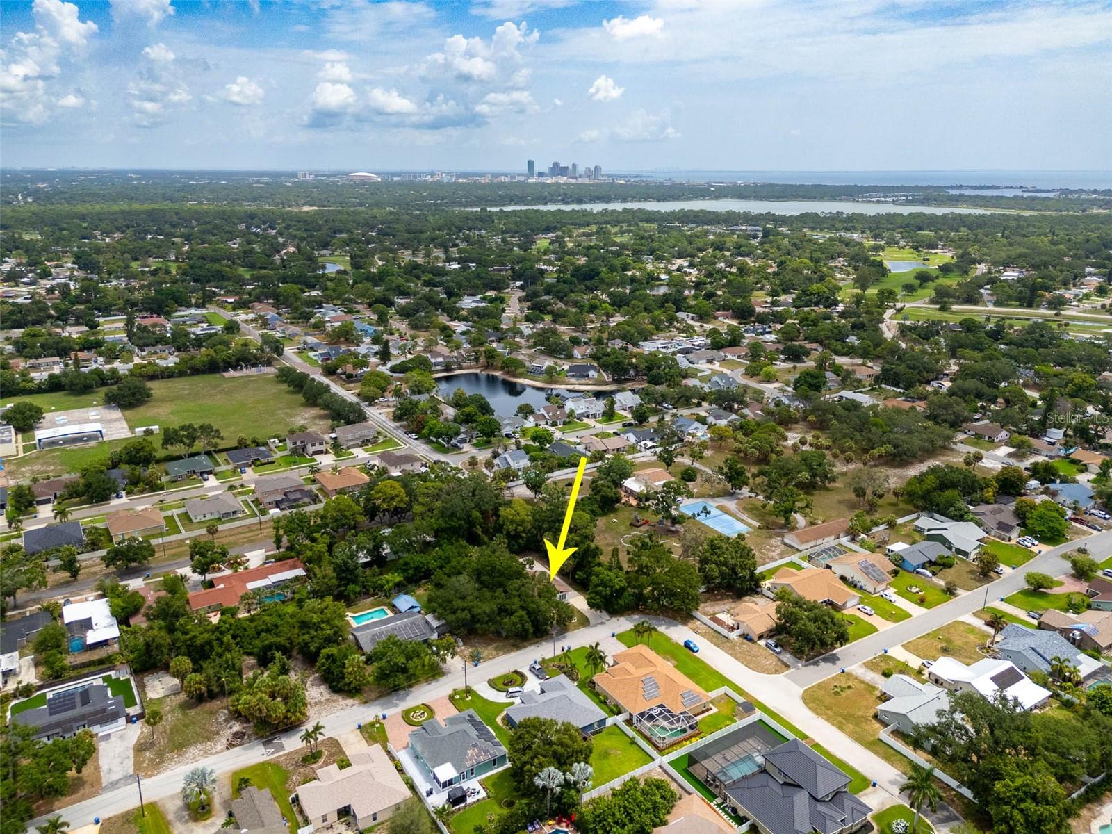MAXIMO HEIGHTS - Residential