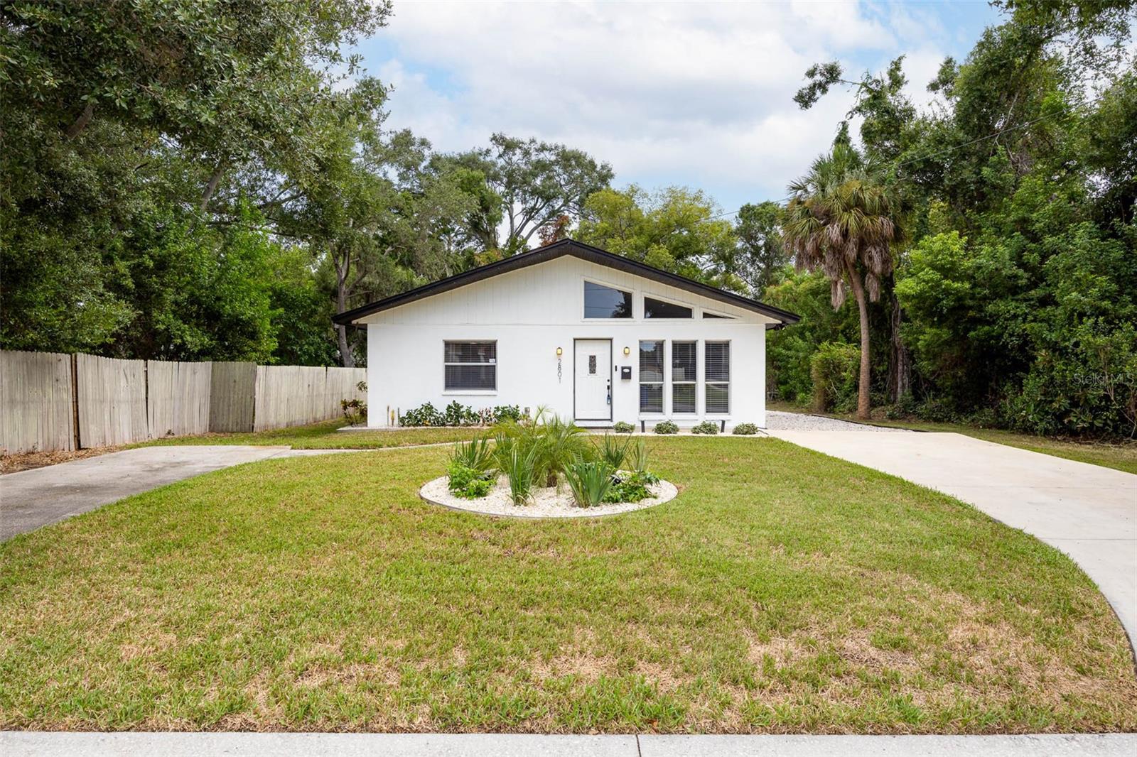 MAXIMO HEIGHTS - Residential