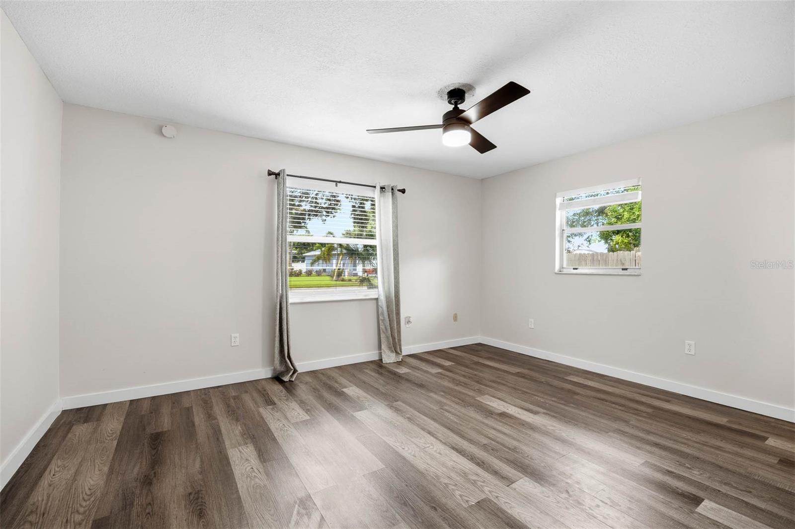MAXIMO HEIGHTS - Residential