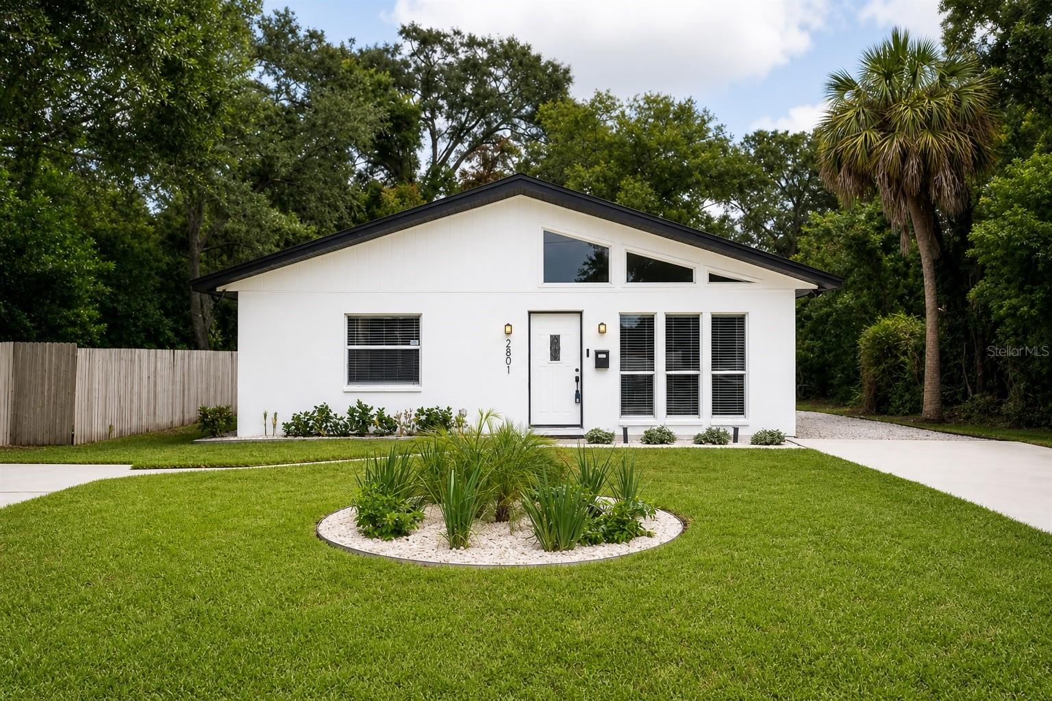 MAXIMO HEIGHTS - Residential