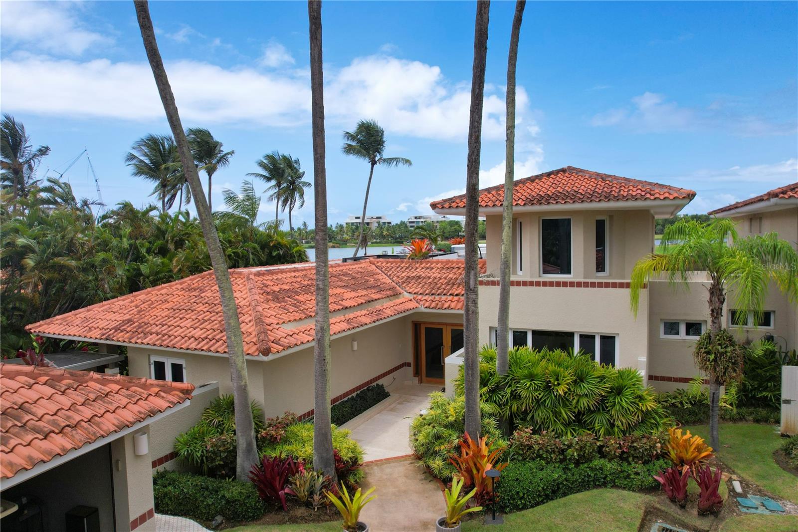 THE GREENS VILLAS AT DORADO BEACH - Residential