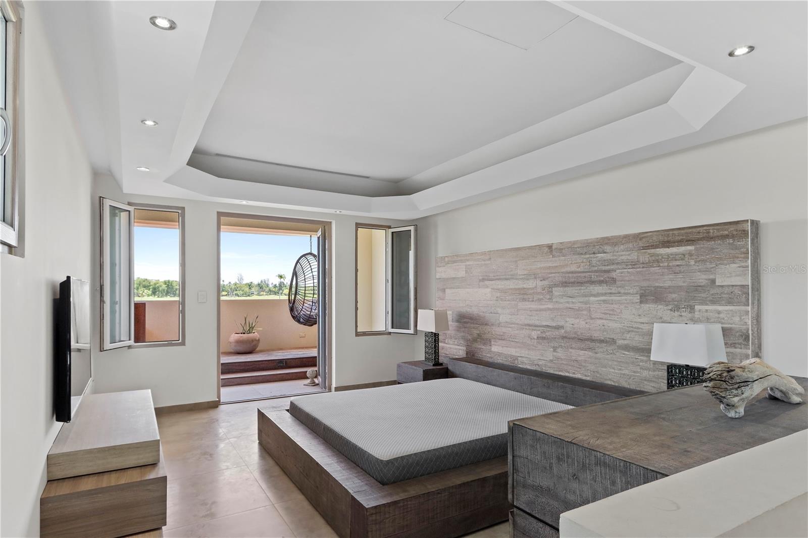 THE GREENS VILLAS AT DORADO BEACH - Residential