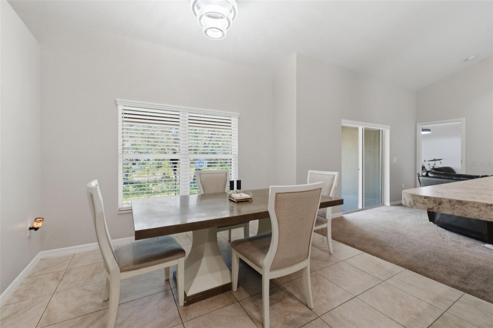 ROYAL HIGHLANDS - Residential