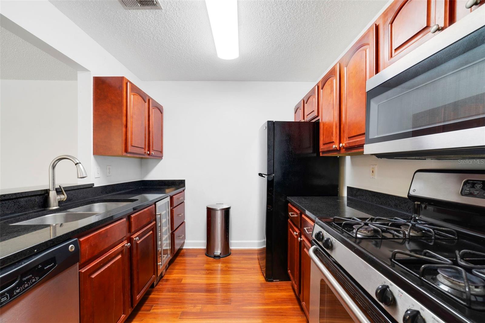MIRIADA CONDO BLDG 2019 - Residential