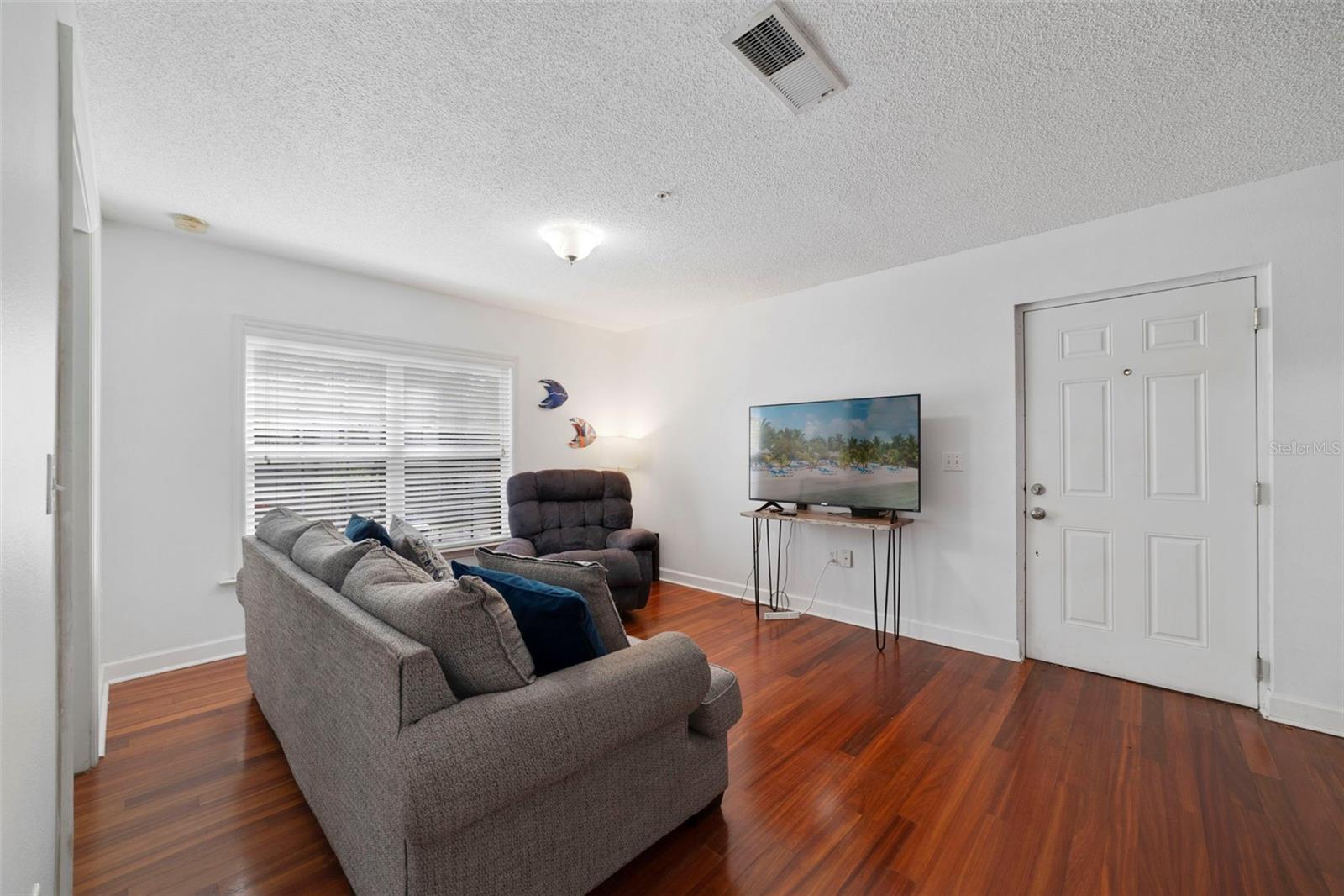 MIRIADA CONDO BLDG 2019 - Residential
