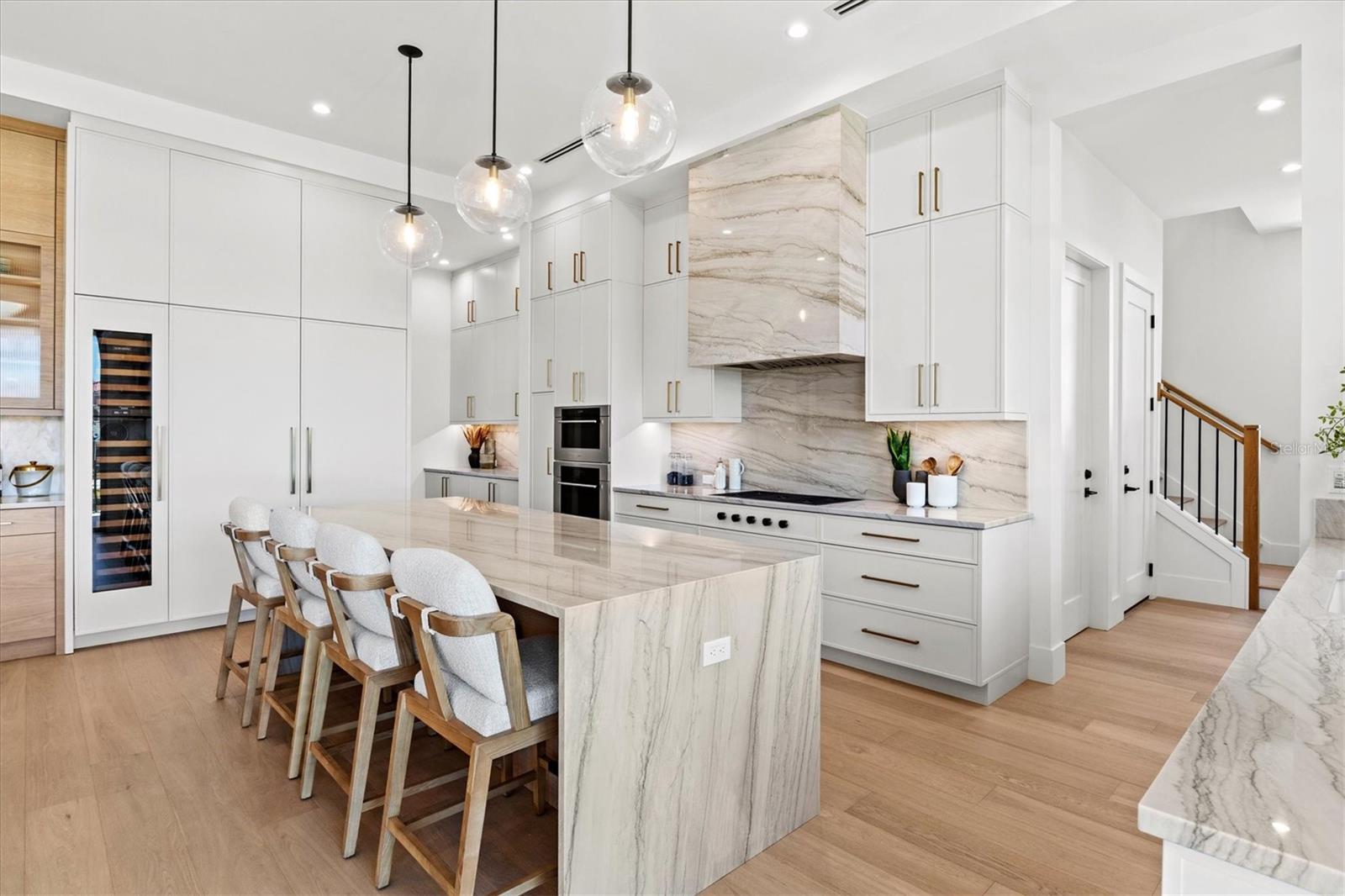 COUNTRY CLUB SHORES IV - Residential