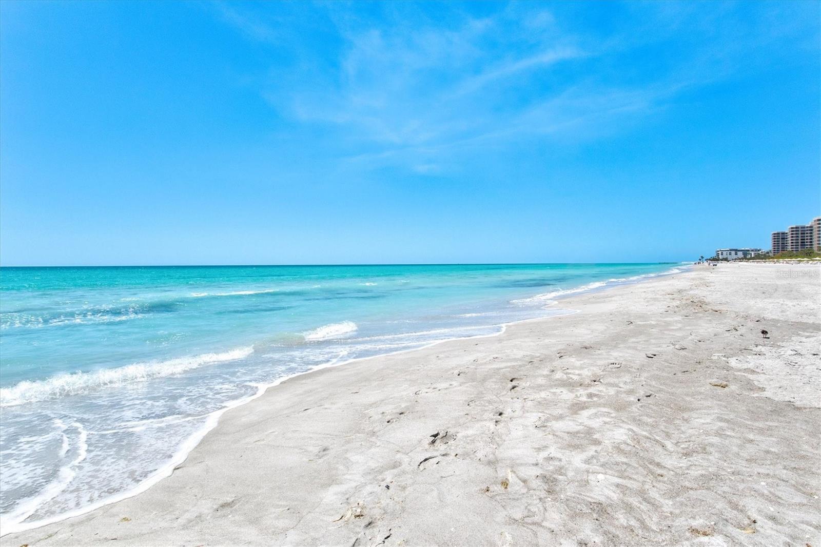 COUNTRY CLUB SHORES IV - Residential