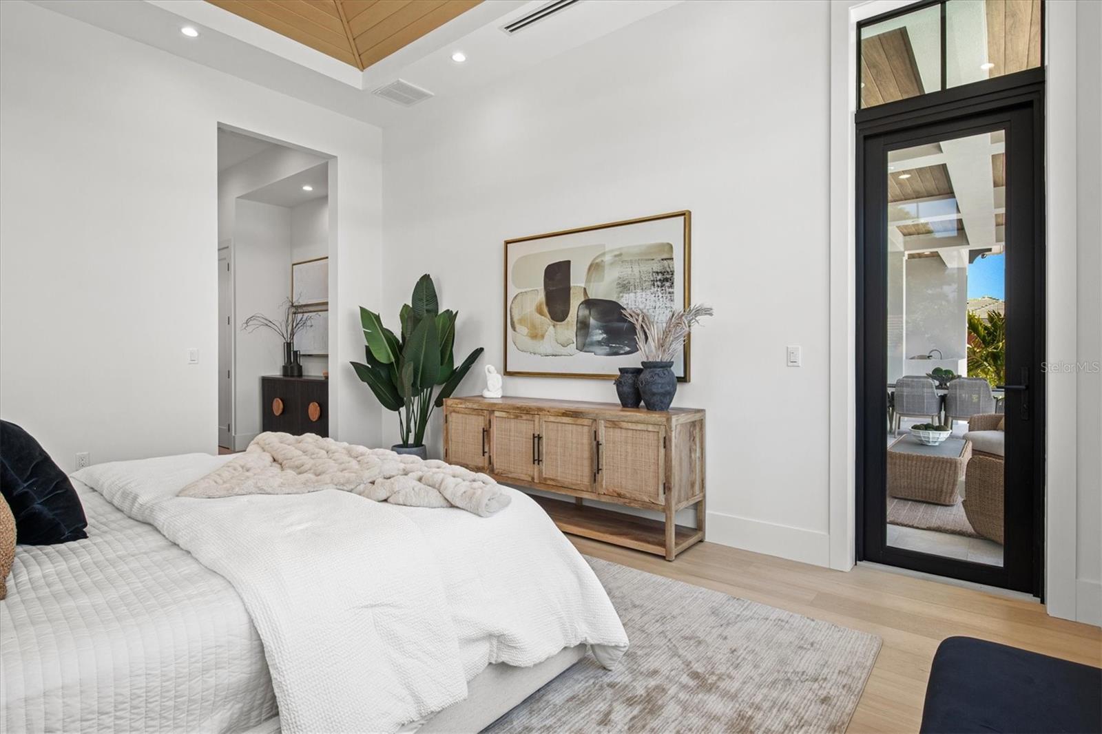 COUNTRY CLUB SHORES IV - Residential