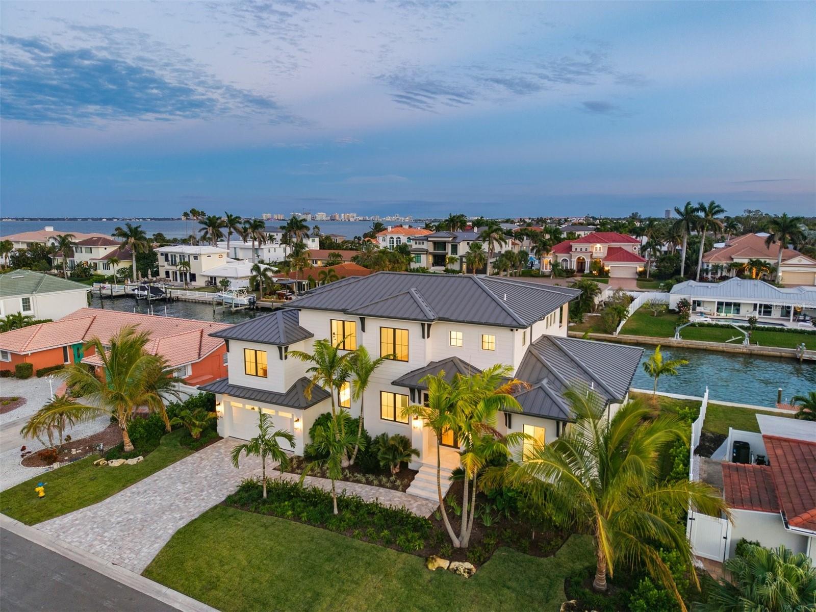COUNTRY CLUB SHORES IV - Residential