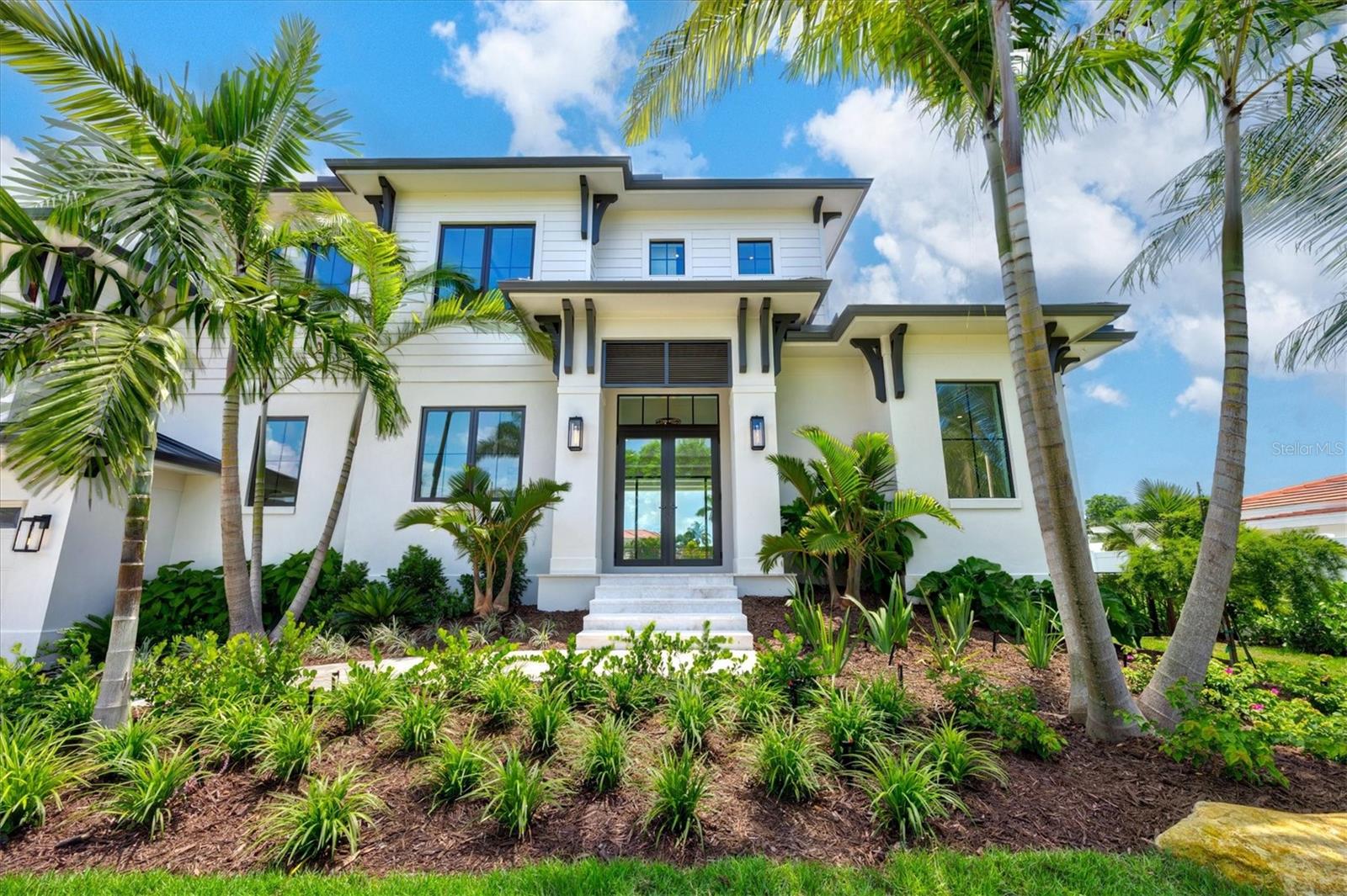 COUNTRY CLUB SHORES IV - Residential