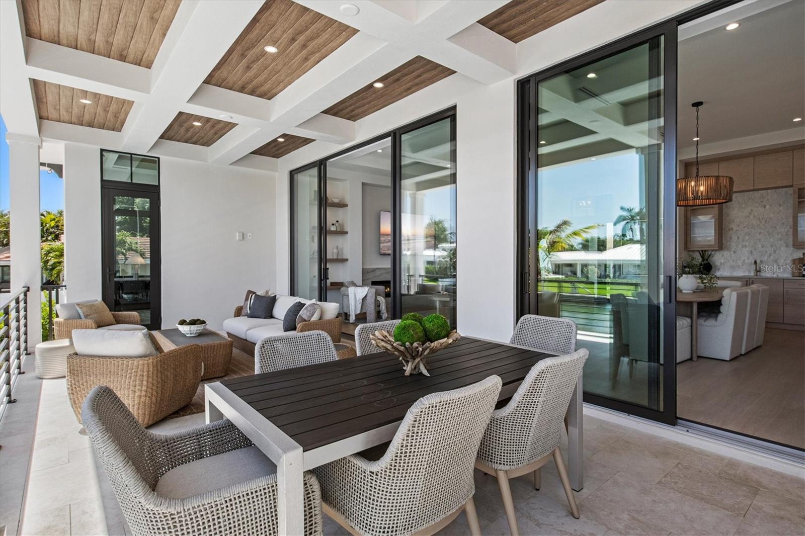 COUNTRY CLUB SHORES IV - Residential