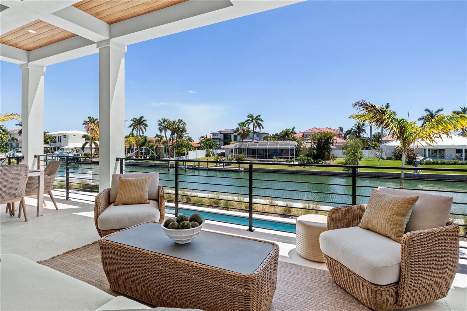 COUNTRY CLUB SHORES IV - Residential