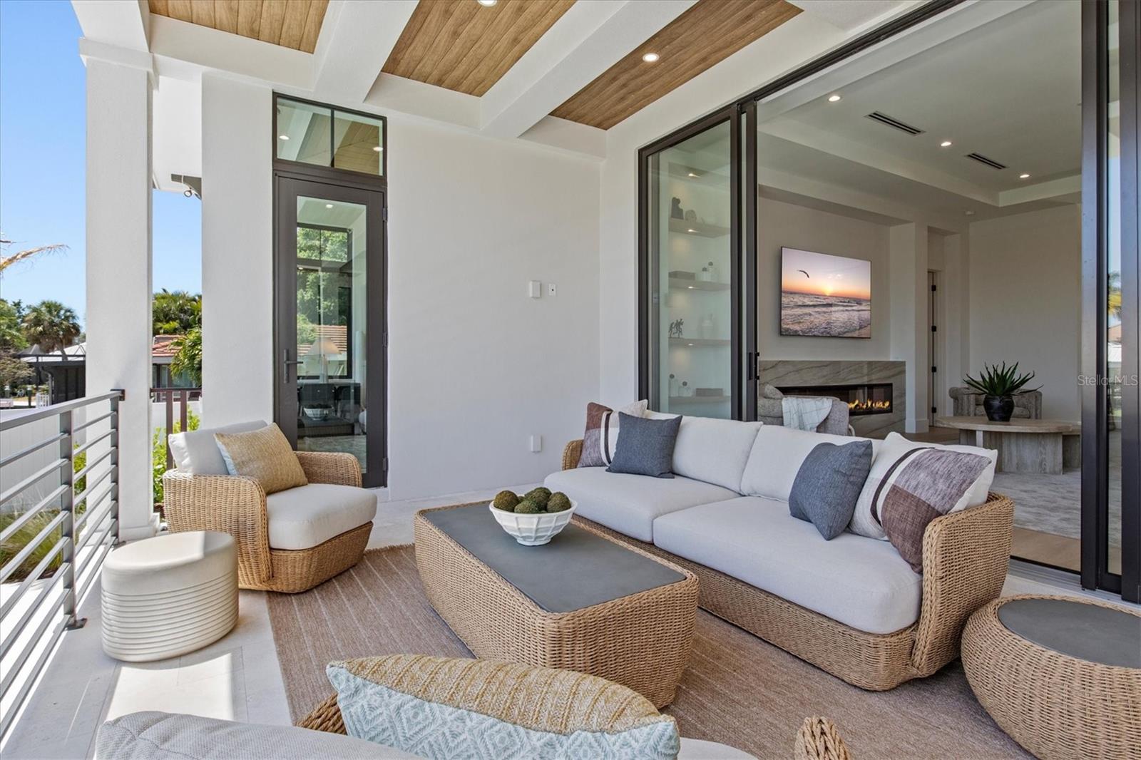 COUNTRY CLUB SHORES IV - Residential
