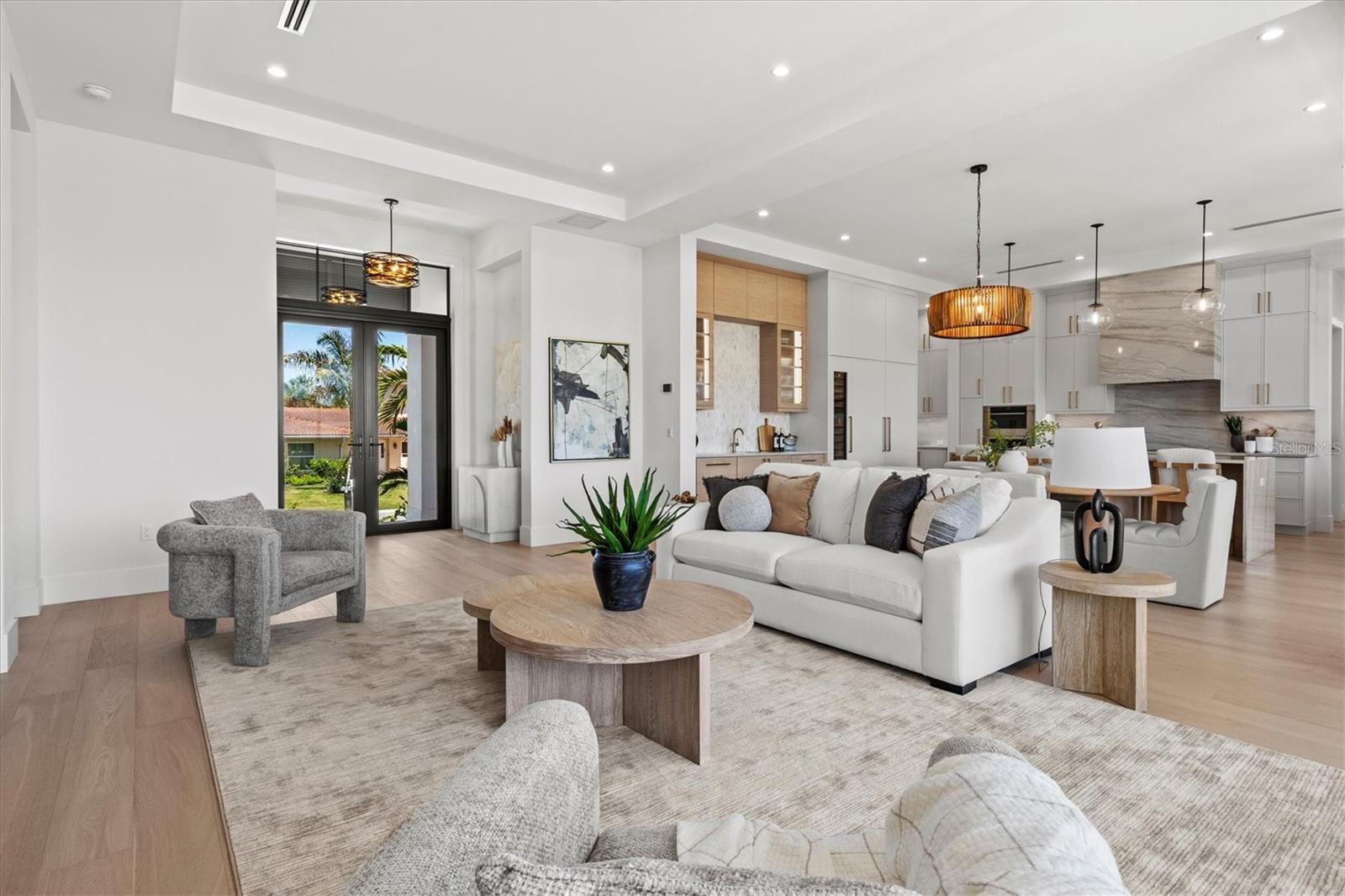 COUNTRY CLUB SHORES IV - Residential