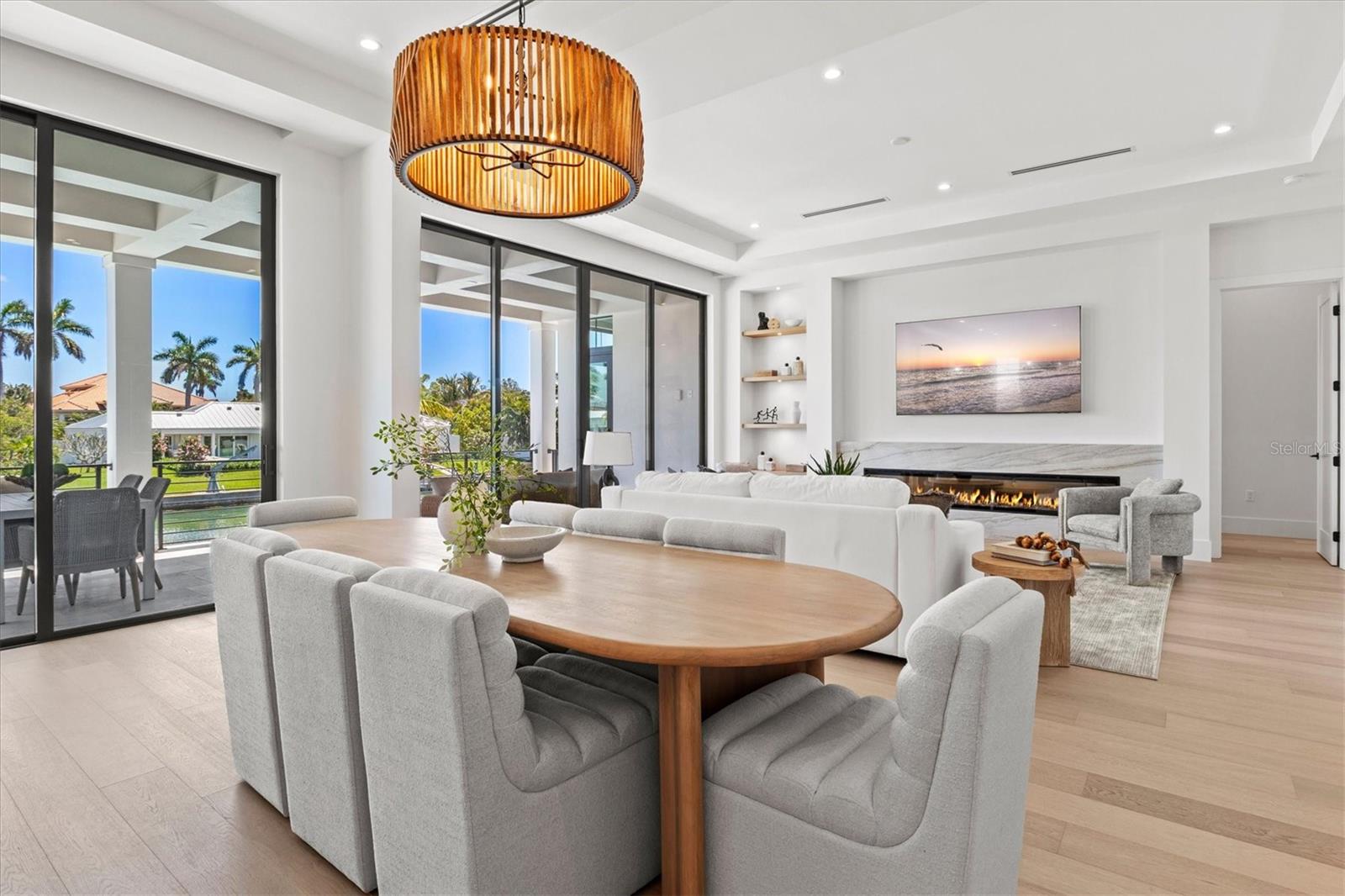 COUNTRY CLUB SHORES IV - Residential